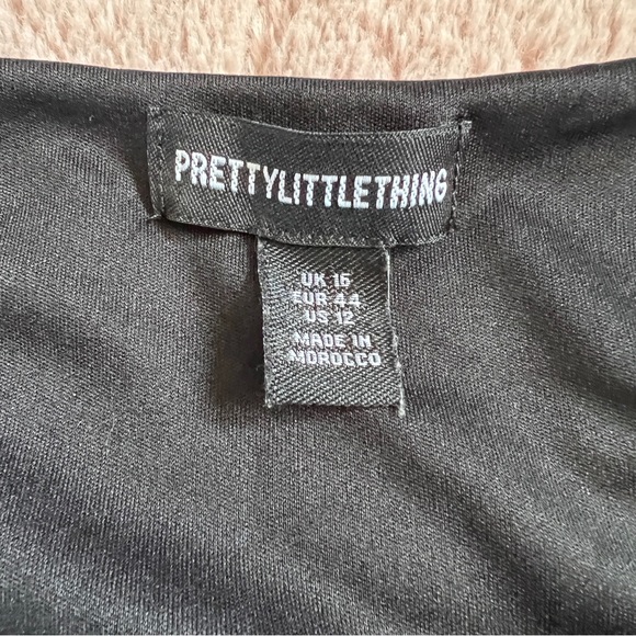 Pretty Little Thing Abstract Print Long Sleeve Mesh Mini Dress Women’s Size 12 - Picture 2 of 5